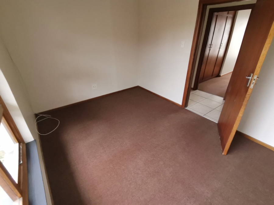 To Let 3 Bedroom Property for Rent in Beacon Bay North Eastern Cape